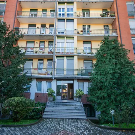 San Siro's Lights Apartment Milan